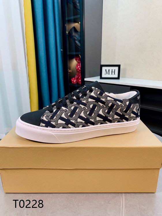 men Burberry shoes-048